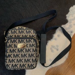 michael kors purse